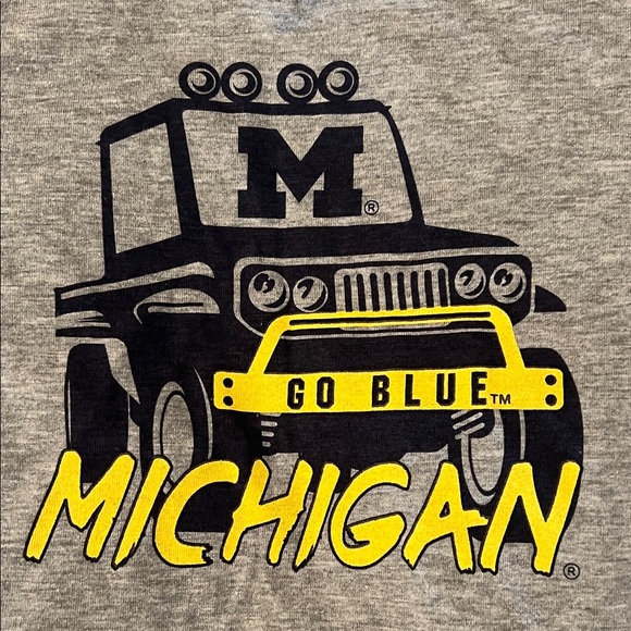 NWT Colosseum University of Michigan Youth T-Shirt - Picture 2 of 6